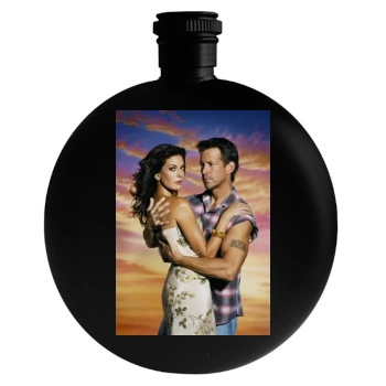 Teri Hatcher Round Flask