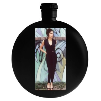 Teri Hatcher Round Flask