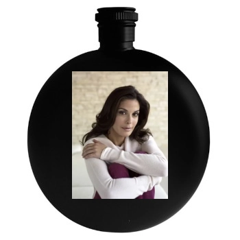 Teri Hatcher Round Flask