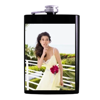 Teri Hatcher Hip Flask