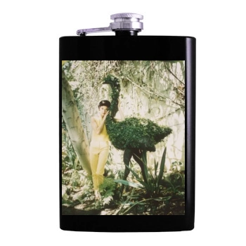 Teri Hatcher Hip Flask