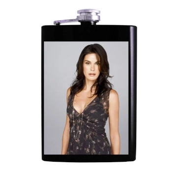 Teri Hatcher Hip Flask