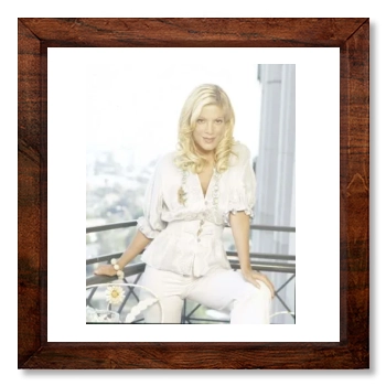 Tori Spelling 12x12