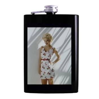 Tori Spelling Hip Flask