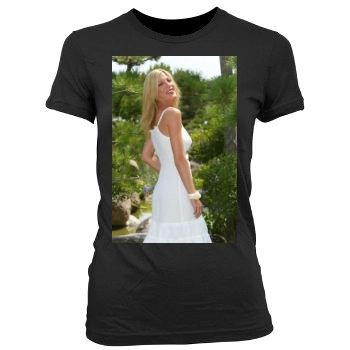 Tori Spelling Women's Junior Cut Crewneck T-Shirt