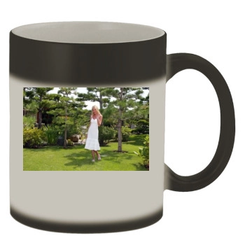 Tori Spelling Color Changing Mug