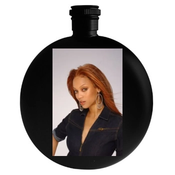 Tyra Banks Round Flask