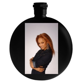 Tyra Banks Round Flask