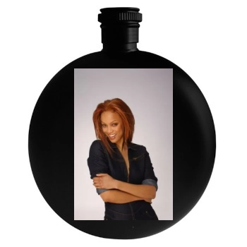 Tyra Banks Round Flask