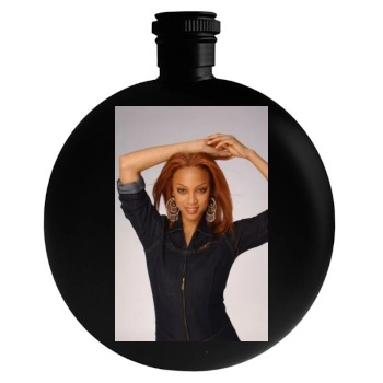 Tyra Banks Round Flask