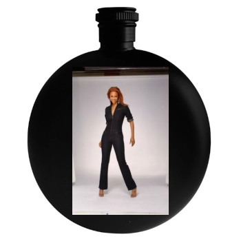 Tyra Banks Round Flask