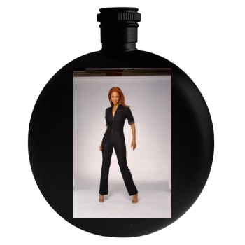 Tyra Banks Round Flask