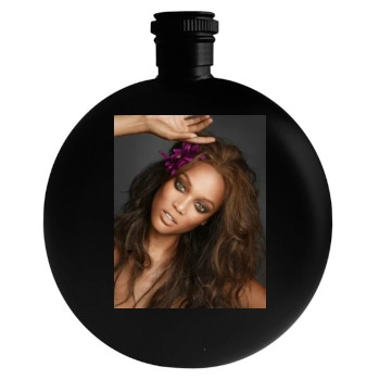 Tyra Banks Round Flask