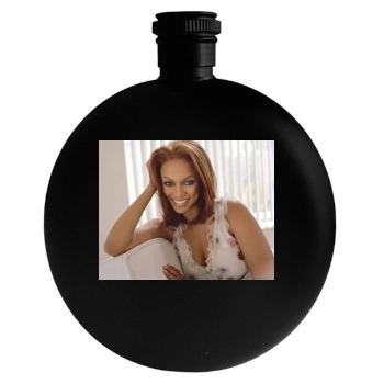 Tyra Banks Round Flask