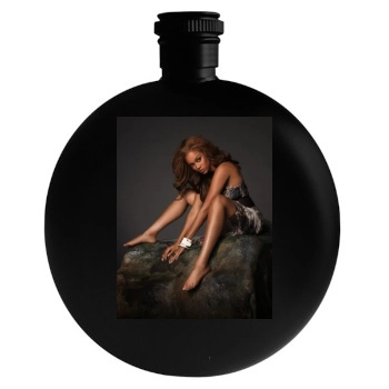 Tyra Banks Round Flask