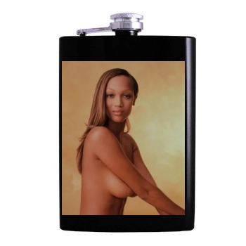 Tyra Banks Hip Flask