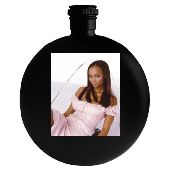 Tyra Banks Round Flask