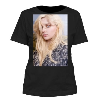 Abigail Breslin Women's Cut T-Shirt