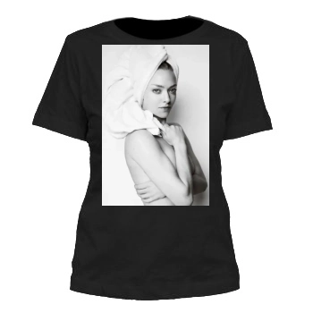 Amanda Seyfried Women's Cut T-Shirt