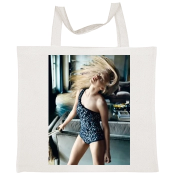 Amanda Seyfried Tote