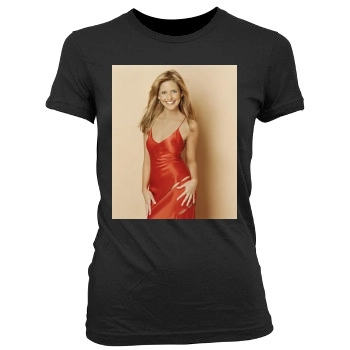 Sarah Michelle Gellar Women's Junior Cut Crewneck T-Shirt