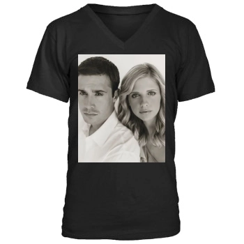 Sarah Michelle Gellar Men's V-Neck T-Shirt