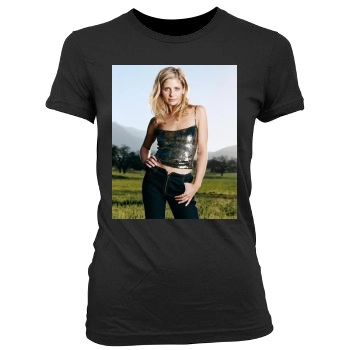 Sarah Michelle Gellar Women's Junior Cut Crewneck T-Shirt