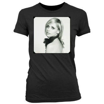 Sarah Michelle Gellar Women's Junior Cut Crewneck T-Shirt