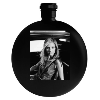 Sarah Michelle Gellar Round Flask