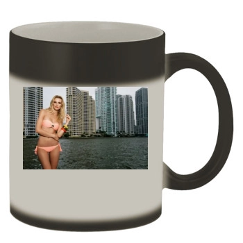 Fabiana Semprebom Color Changing Mug