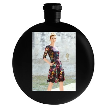 Fabiana Semprebom Round Flask