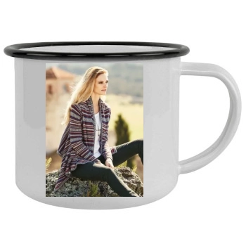 Fabiana Semprebom Camping Mug