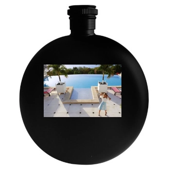 Farah Holt Round Flask