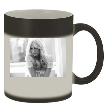 Farah Holt Color Changing Mug