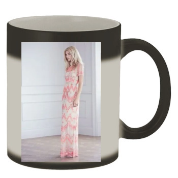 Farah Holt Color Changing Mug