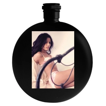 Freida Pinto Round Flask