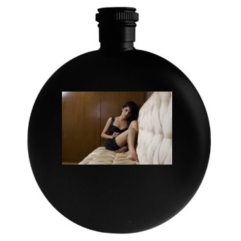 Freida Pinto Round Flask