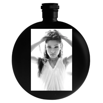 Freida Pinto Round Flask