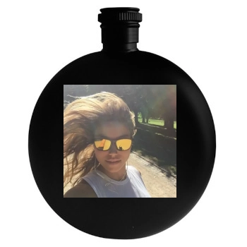 For Joseph Pongwattana Round Flask