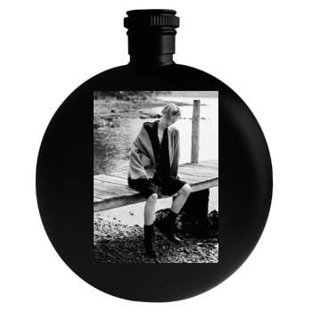 Elizabeth Debicki Round Flask