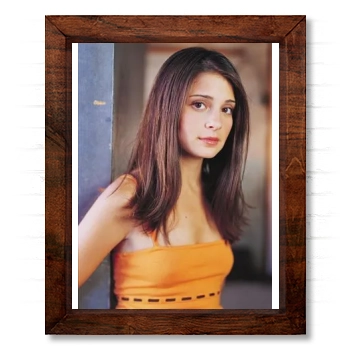 Shiri Appleby 14x17