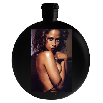 Stacey Dash Round Flask