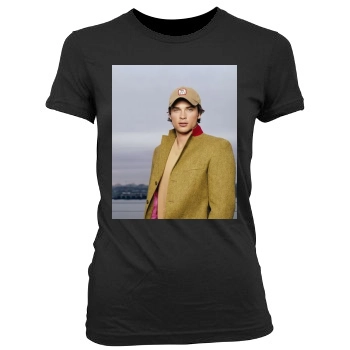 Tom Welling Women's Junior Cut Crewneck T-Shirt