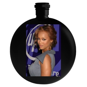 Tyra Banks Round Flask