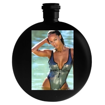 Tyra Banks Round Flask