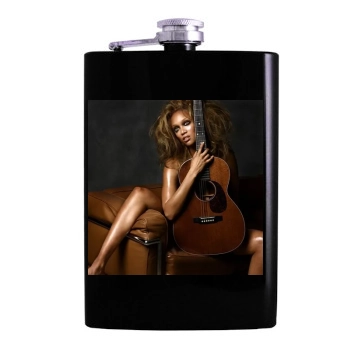 Tyra Banks Hip Flask