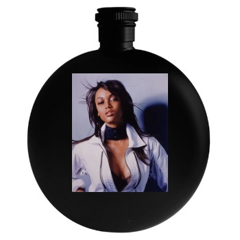 Tyra Banks Round Flask