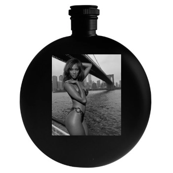 Tyra Banks Round Flask