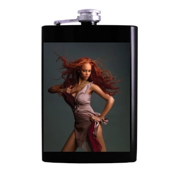 Tyra Banks Hip Flask