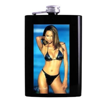 Tyra Banks Hip Flask